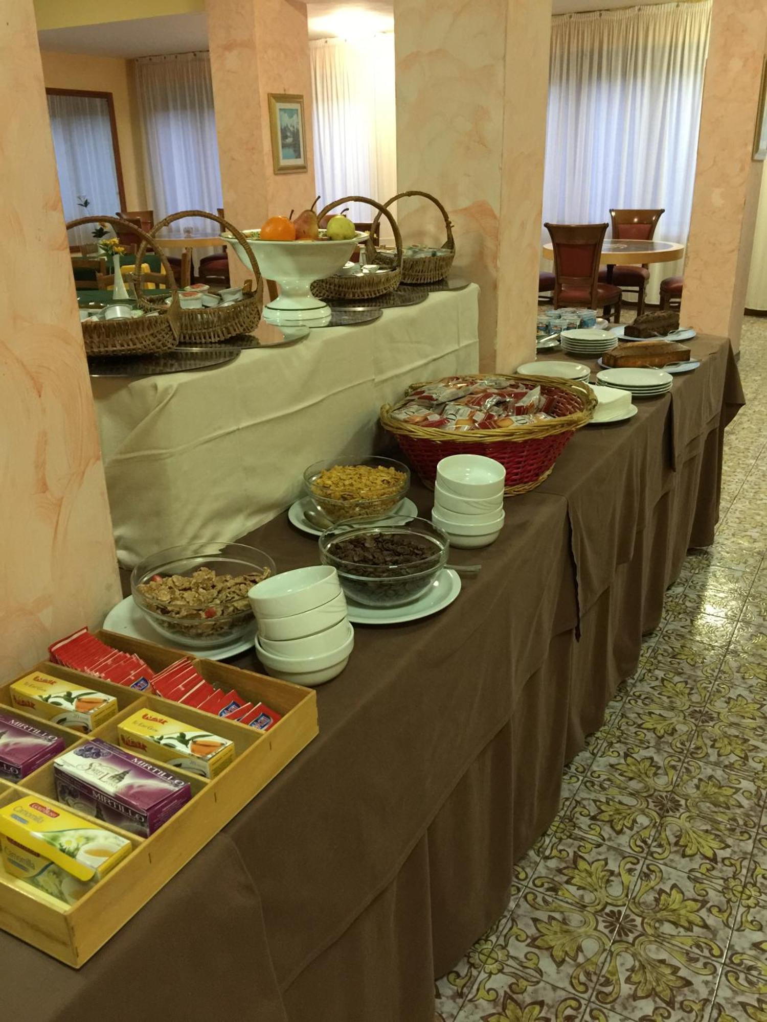 Hotel Attico Chianciano Terme Dış mekan fotoğraf